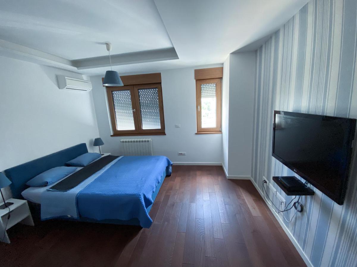 Apartment Azzurro Lux Белград Екстериор снимка
